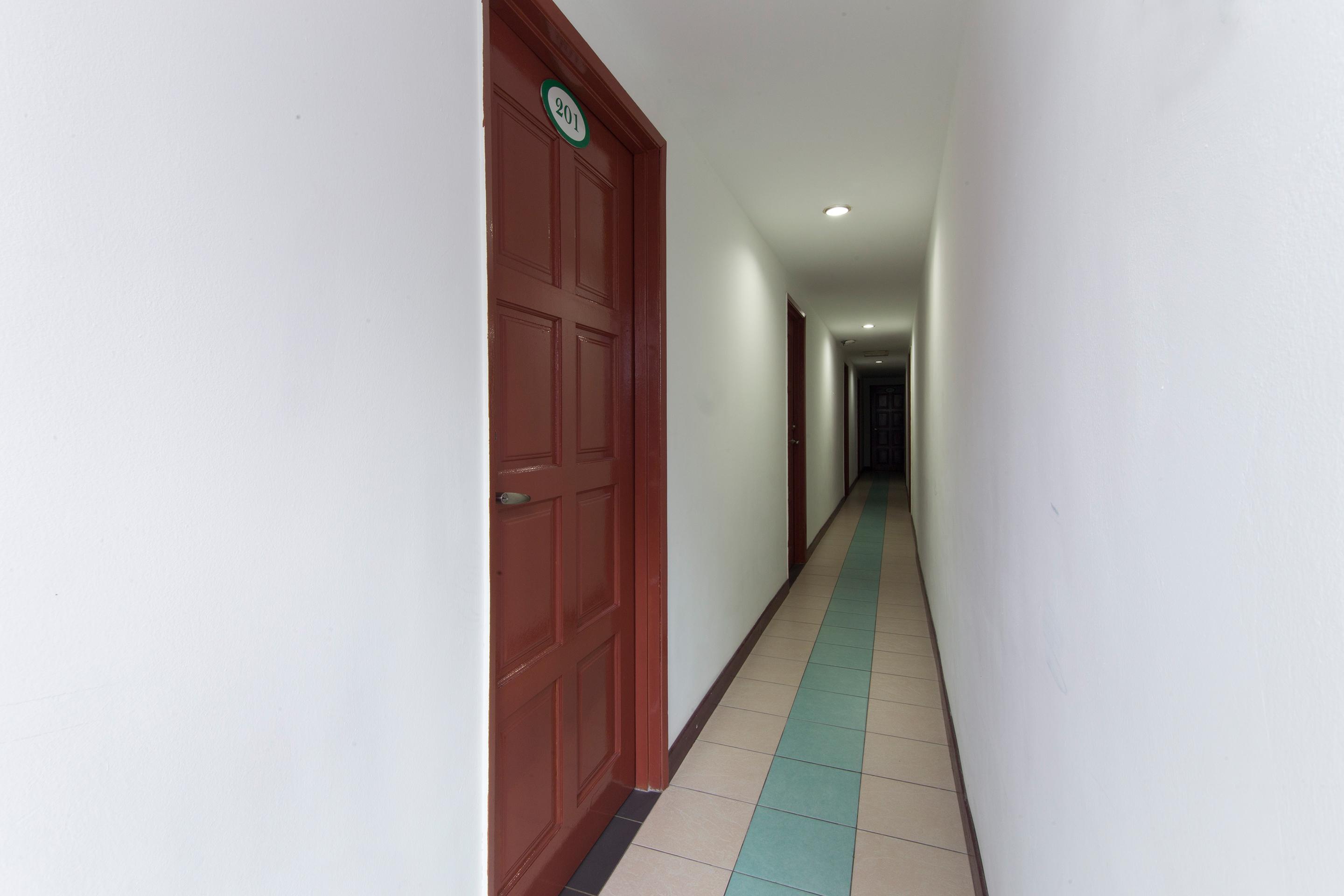 Super Oyo 321 Hotel D'Elegant Kuala Lumpur Exterior photo